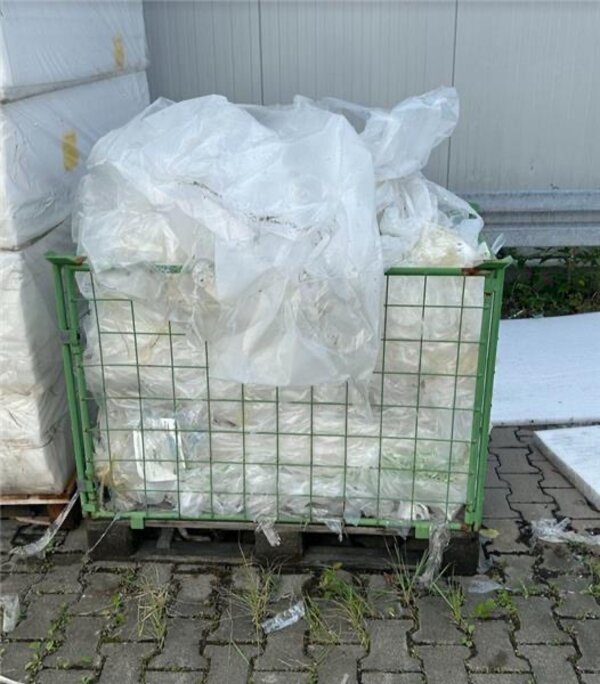 Lose Folien in Gitterbox - Platzverschwendung